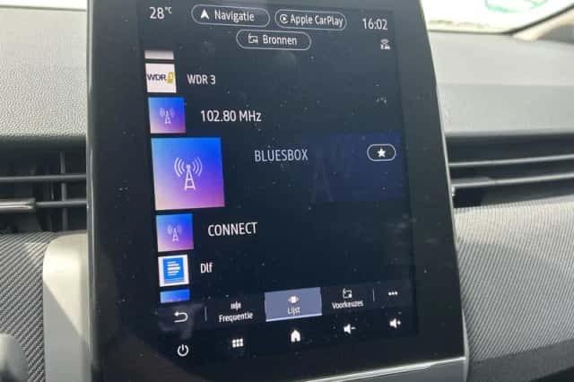 Renault Clio (2023) thumbnail 12