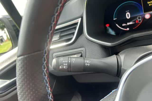 Renault Clio (2023) thumbnail 29