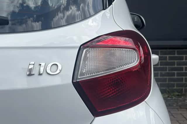 Hyundai i10 (2022) thumbnail 24