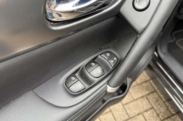 Nissan Qashqai (2021) thumbnail 14