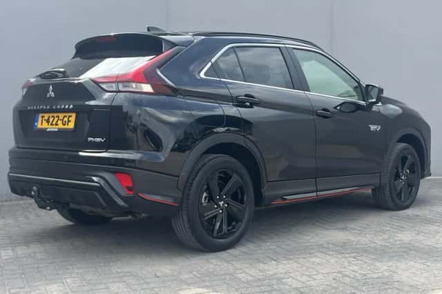 Mitsubishi Eclipse Cross (2023) thumbnail 3