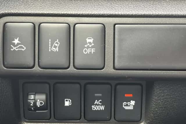 Mitsubishi Eclipse Cross (2023) thumbnail 51