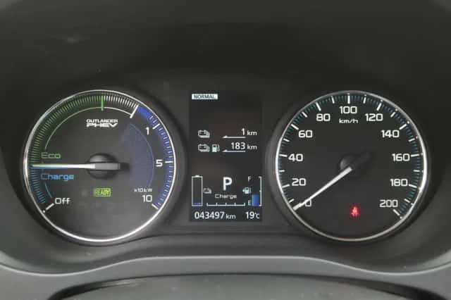 Mitsubishi Outlander (2021) thumbnail 13