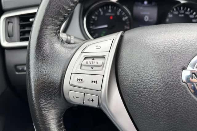 Nissan X-Trail (2017) thumbnail 11