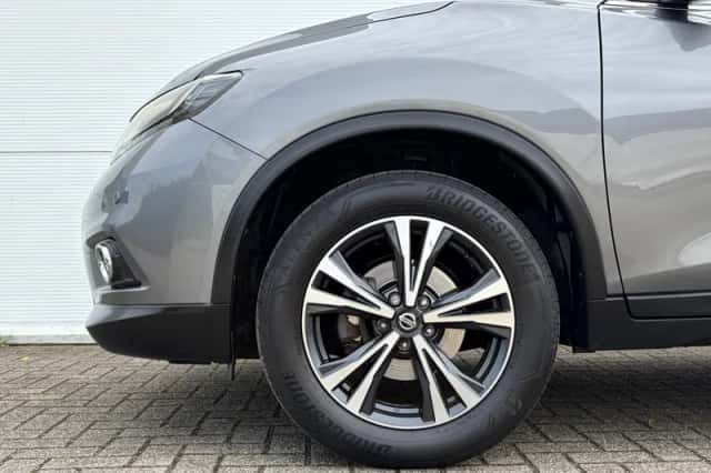Nissan X-Trail (2017) thumbnail 18