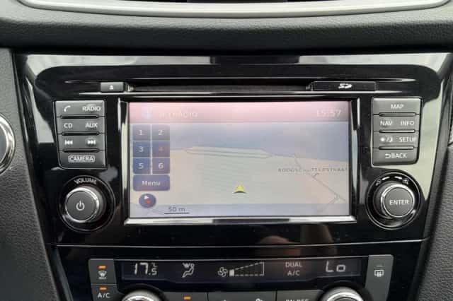 Nissan X-Trail (2017) thumbnail 24