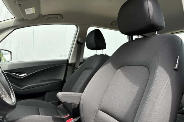 Hyundai ix20 (2019) thumbnail 4
