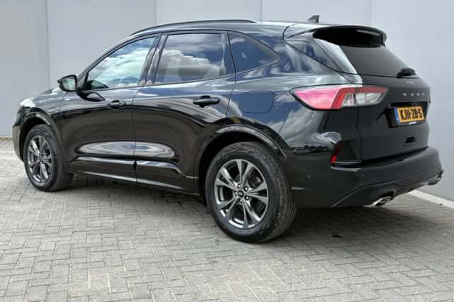 Ford Kuga (2023) thumbnail 13