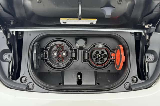 Nissan Leaf (2021) thumbnail 8