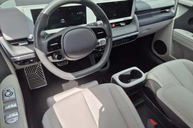 Hyundai Ioniq 5 (2022) thumbnail 16