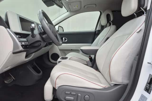 Hyundai Ioniq 5 (2022) thumbnail 10