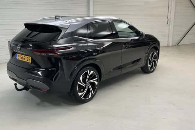 Nissan Qashqai (2023) thumbnail 3