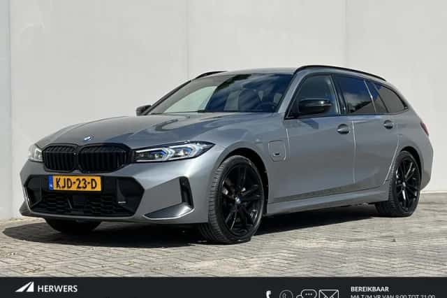 BMW 3-Serie (2023) thumbnail 1