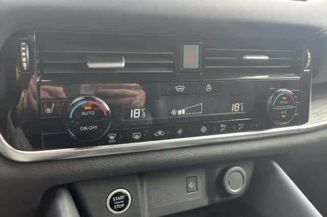 Nissan Qashqai (2023) thumbnail 4