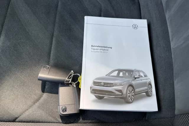 Volkswagen Tiguan (2022) thumbnail 4