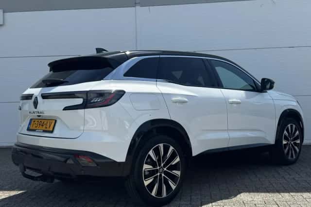 Renault Austral (2023) thumbnail 3