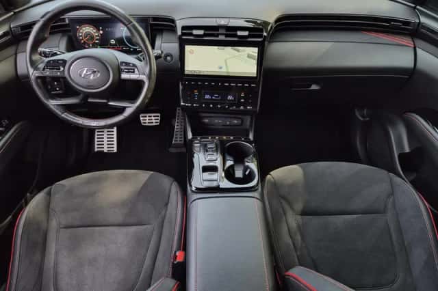 Hyundai Tucson (2022) thumbnail 2