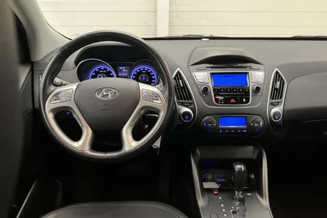 Hyundai ix35 (2013) thumbnail 2