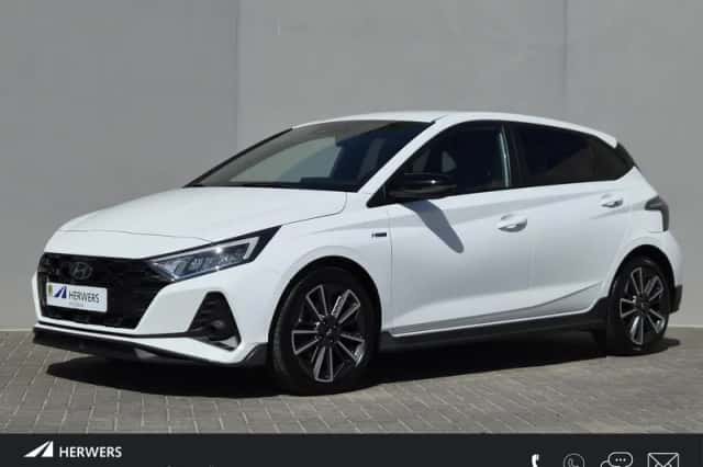 Hyundai i20 (2023) thumbnail 1