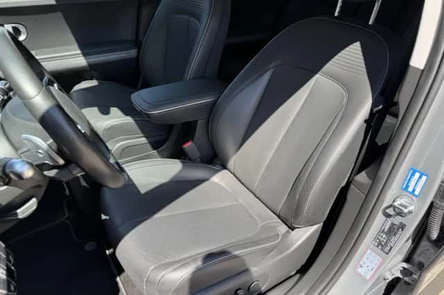 Hyundai Ioniq 5 (2023) thumbnail 6