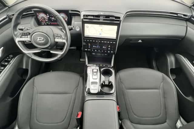Hyundai Tucson (2022) thumbnail 2