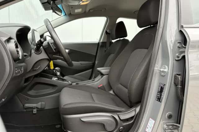 Hyundai Kona (2023) thumbnail 6