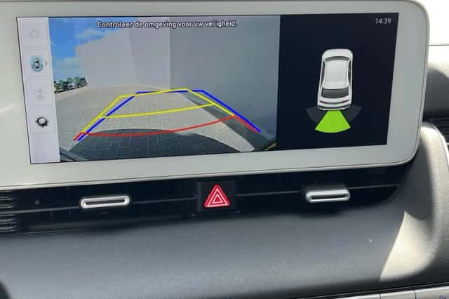 Hyundai Ioniq 5 (2022) thumbnail 6