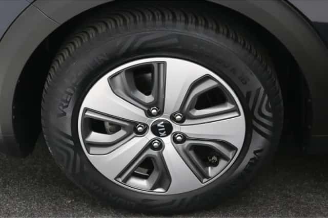 Kia Niro (2019) thumbnail 5
