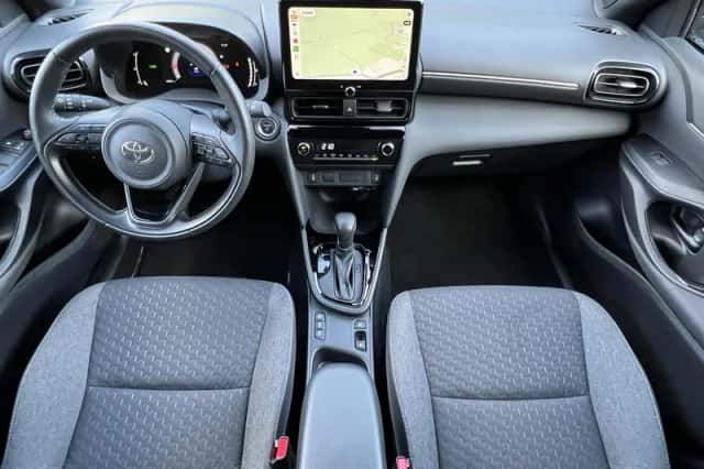 Toyota Yaris Cross (2025) thumbnail 2