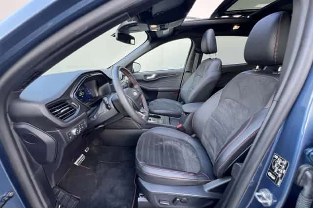 Ford Kuga (2023) thumbnail 6