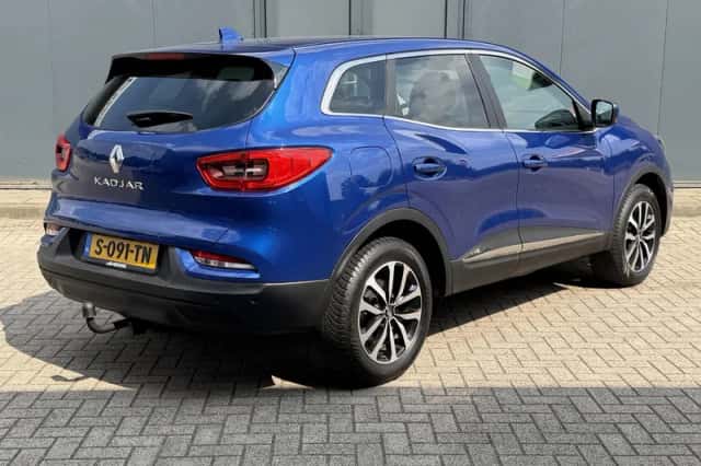 Renault Kadjar (2022) thumbnail 3