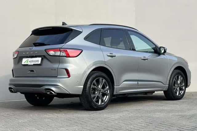 Ford Kuga (2022) thumbnail 3