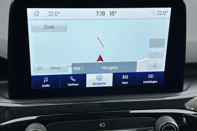 Ford Kuga (2022) thumbnail 4