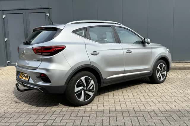 MG ZS EV (2023) thumbnail 3