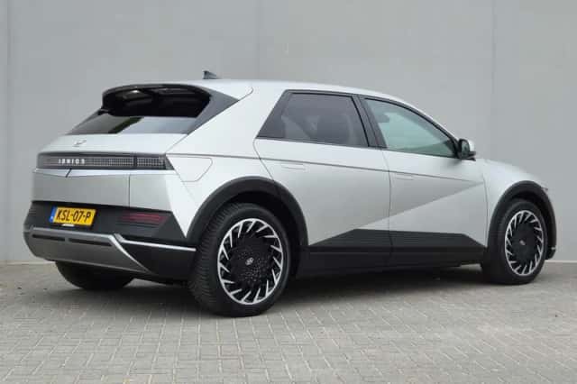 Hyundai Ioniq 5 (2024) thumbnail 3