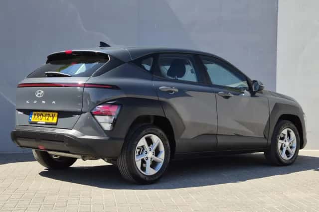 Hyundai Kona (2024) thumbnail 3