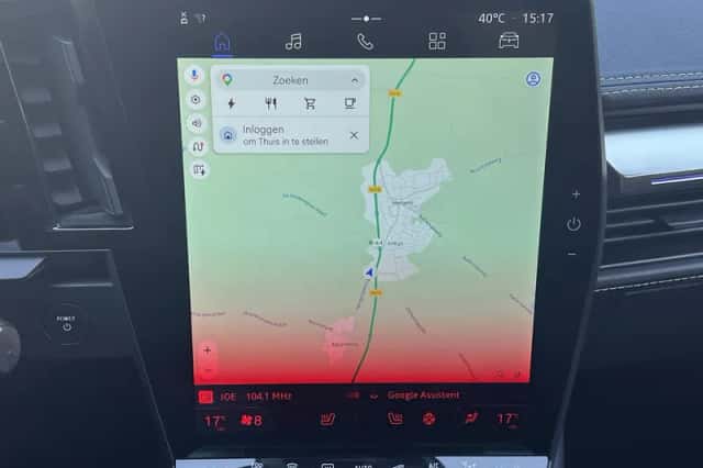 Renault Mégane E-Tech (2022) thumbnail 5