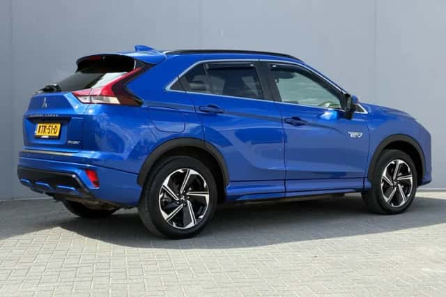 Mitsubishi Eclipse Cross (2022) thumbnail 3