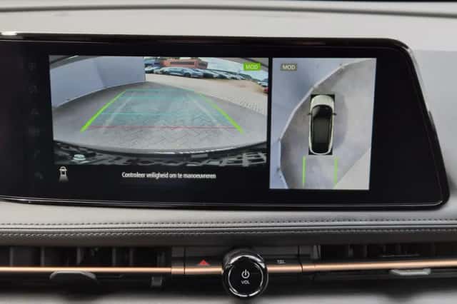 Nissan Ariya (2024) thumbnail 5
