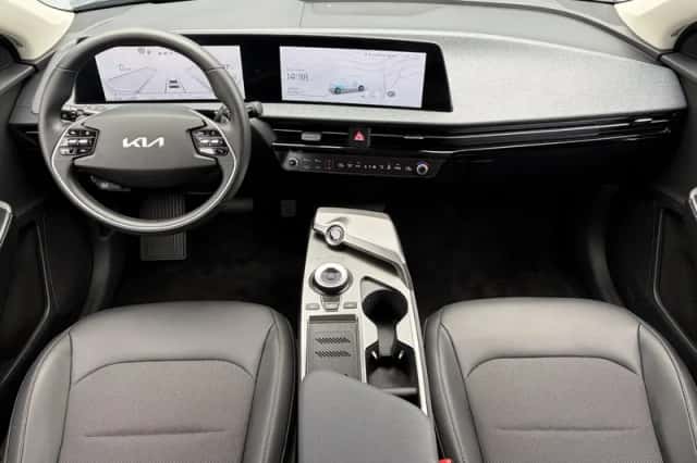 Kia EV6 (2025) thumbnail 2