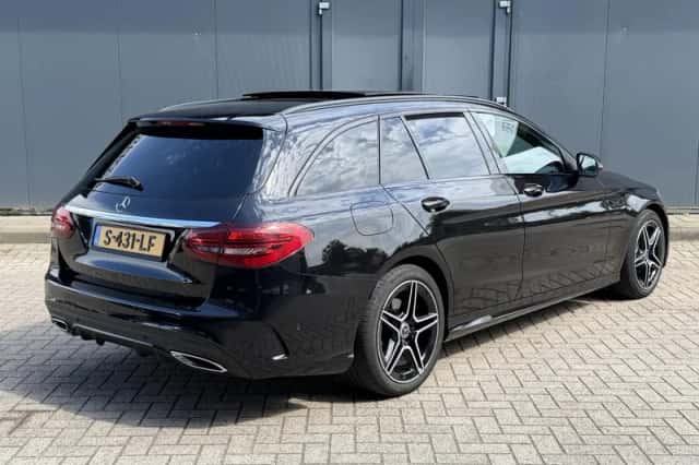 Mercedes-Benz C-Klasse (2018) thumbnail 2