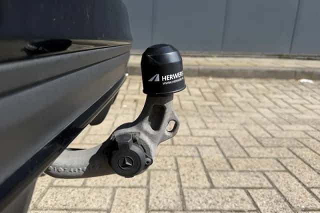 Mercedes-Benz C-Klasse (2018) thumbnail 3
