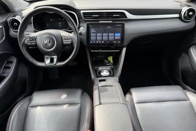 MG ZS (2023) thumbnail 2