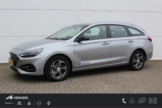Hyundai i30 (2024) thumbnail 1