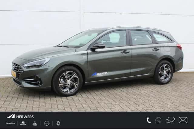 Hyundai i30 (2024) thumbnail 1