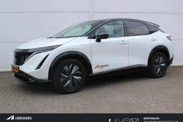 Nissan Ariya (2024) thumbnail 1