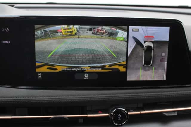 Nissan Ariya (2024) thumbnail 12