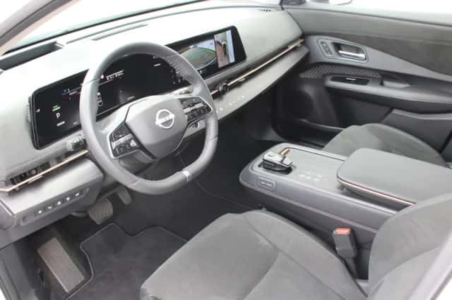 Nissan Ariya (2024) thumbnail 18