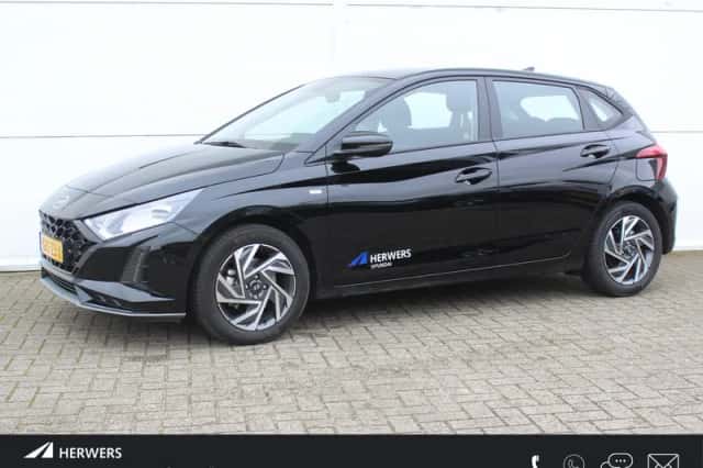 Hyundai i20 (2024) thumbnail 1