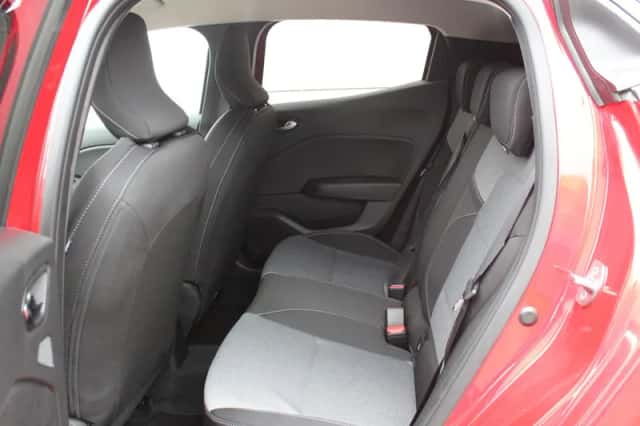 Mitsubishi Colt (2025) thumbnail 7